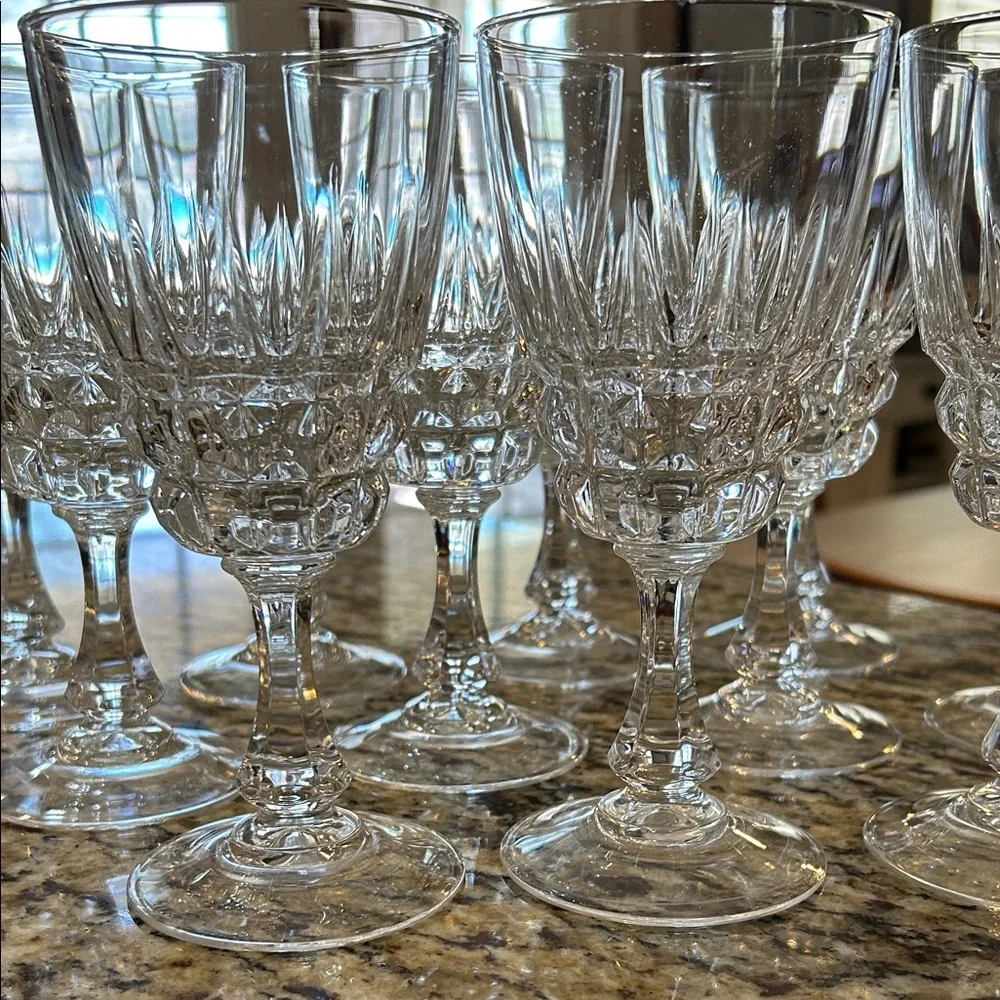 vintage Cristal d'Arques "Pompadour" pattern lead crystal wine glasses set of 11 - Picture 3 of 13